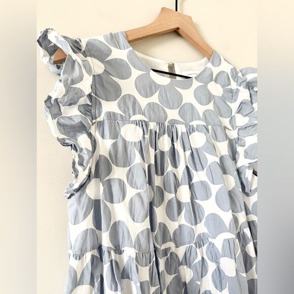 Jacquie The Label Tiered Dress with Ruffle Sleeve in Gray & White Floral- Size S - Picture 2 of 7